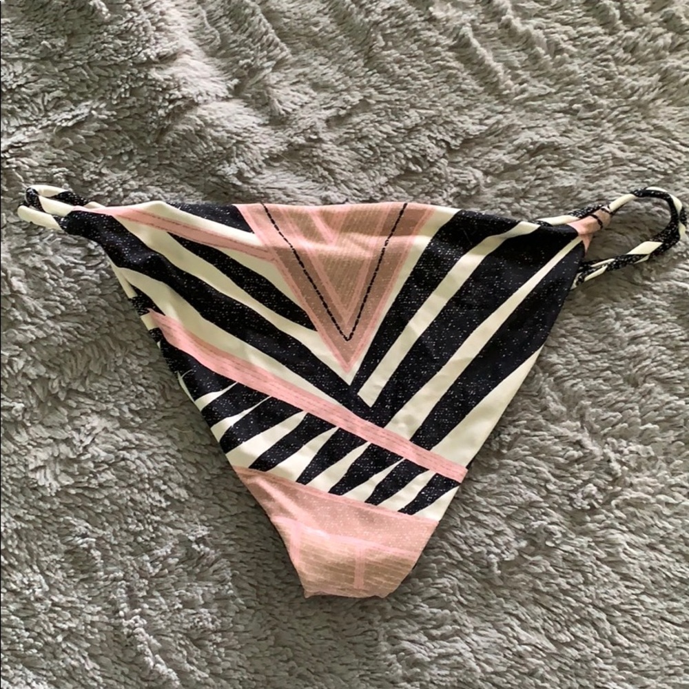 Reversible bikini bottom - Picture 4 of 4